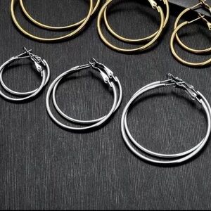 NWT 🖤 3 PAIRS - SILVER STAINLESS STEEL HYPOALLERGENIC HOOP EARRINGS 1” 1-1/2” 2”